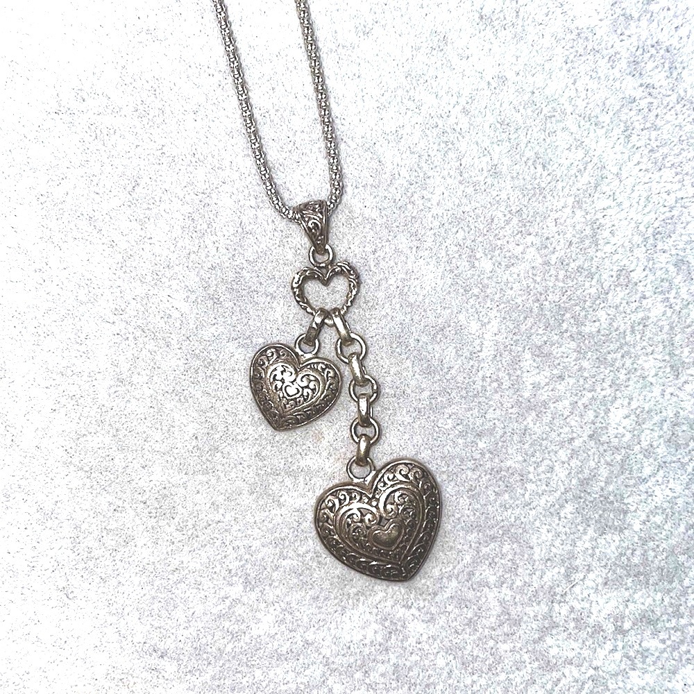 Stirling silver 2 hearts drop charms necklace.